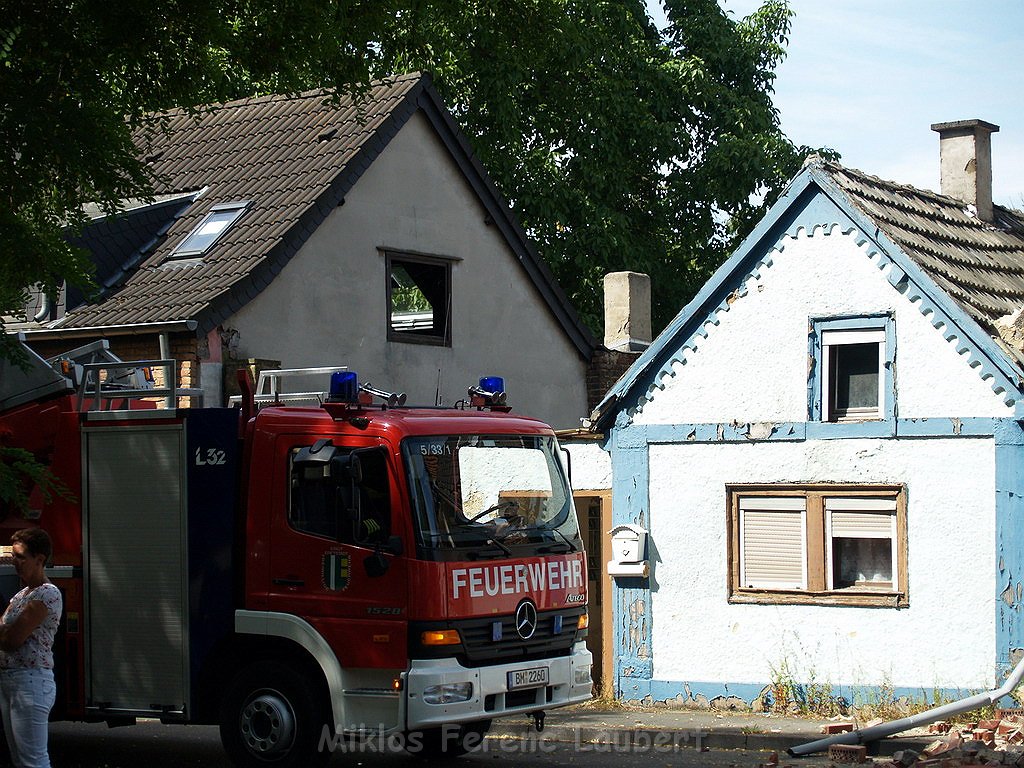 Detonation im Haus Erftstadt Dirmertsheim Brueckenstr P541.JPG